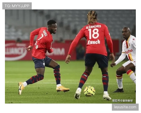 实时:贝蒂斯前锋威廉-若泽点射破门,打入个人本赛季第15粒联赛进球 实时:贝蒂斯前锋威廉-若泽点射破门,打入个人本赛季第15粒联赛进球