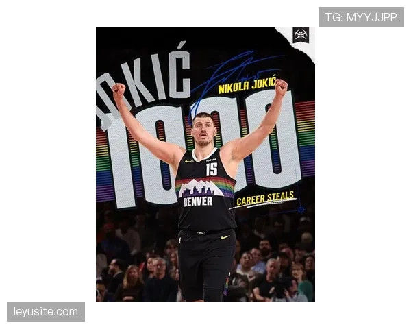 “纪录之夜:约基奇成为NBA历史首位单赛季达成2000分、1000篮板、800助攻球员” “纪录之夜:约基奇成为NBA历史首位单赛季达成2000分、1000篮板、800助攻球员”