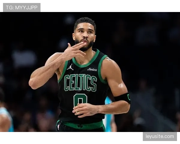 凯尔特人首节23次出手16次三分仅命中4球，命中率25%